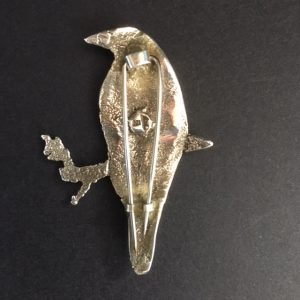 Magpie brooch back