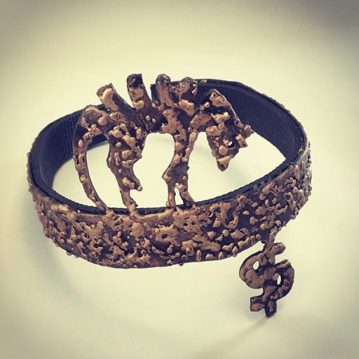 CROWN FOR A ONE EYED KING steel, bronze